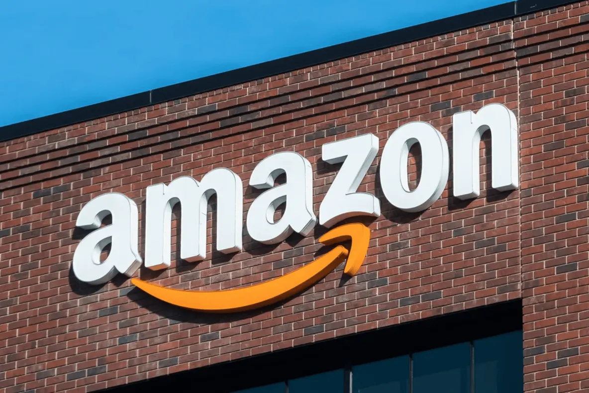 Amazon confirmă un nou val de concedieri în divizia Stores