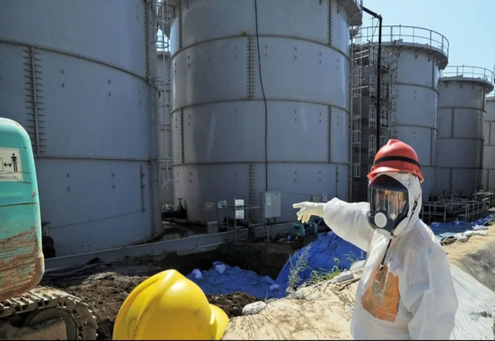 Cutremur puternic în Japonia. Probleme la centrala nucleară Fukushima