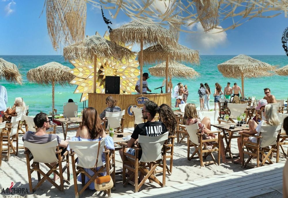 Agenție de turism: „Estimăm 115.000 de turişti, în unităţi clasificate, pe litoral, în minivacanţa de Sfânta Maria”