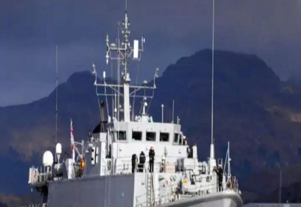 România a cumpărat de la englezi 2 puitoare second-hand pentru minele din Marea Neagră - Prima navă e deja în dotarea Marinei